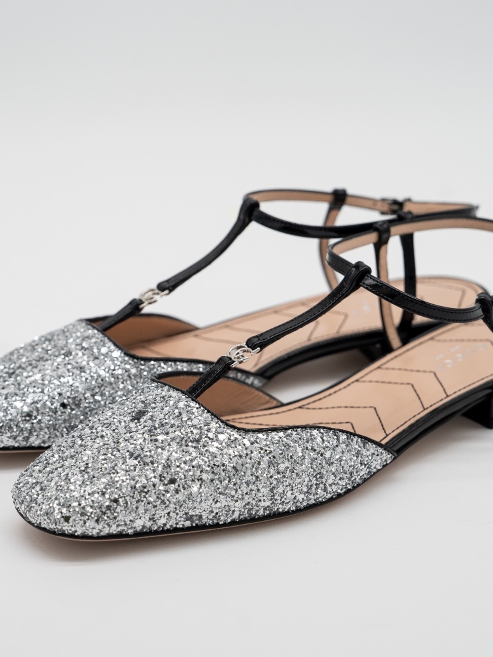 size 40G 10 US Gucci Glitter Slingback GG T-Strap Flats Silver